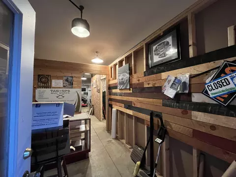 Entry Way - 3825 Lapham, Harrison, MI 48625 photo 6 of 6