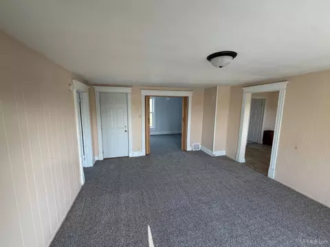 Living - 210 N 13th, Escanaba, MI 49829 photo 2 of 5