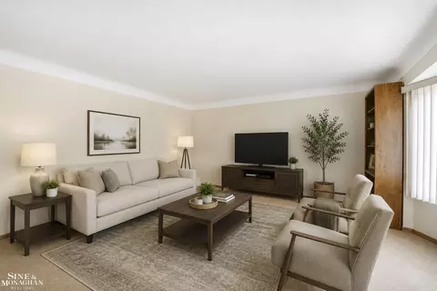 Living - 402 Roland, Grosse Pointe Farms, MI 48236 photo 2 of 6