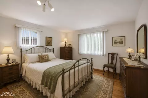 Bedroom - 402 Roland, Grosse Pointe Farms, MI 48236 photo 7 of 11
