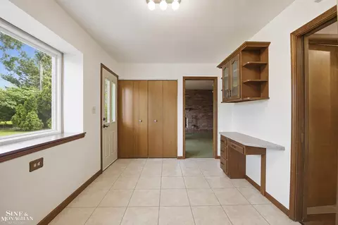 Entry Way - 402 Roland, Grosse Pointe Farms, MI 48236 photo 4 of 4