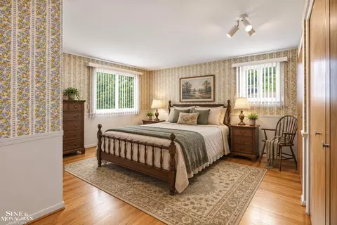 Bedroom - 402 Roland, Grosse Pointe Farms, MI 48236 photo 1 of 11