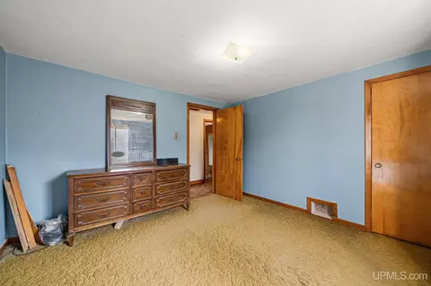 Bedroom - 327 Bank, Ishpeming, MI 49849 photo 3 of 4