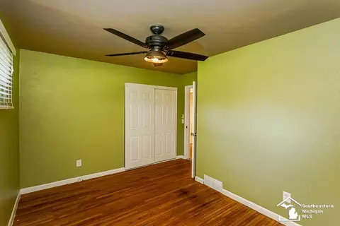 Bedroom - 7679 Apache, Temperance, MI 48182 photo 2 of 4