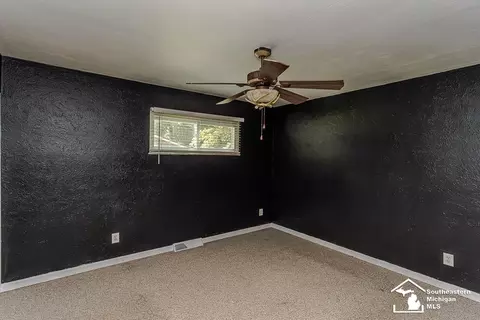 Bedroom - 7679 Apache, Temperance, MI 48182 photo 3 of 4