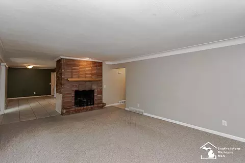 Living - 7679 Apache, Temperance, MI 48182 photo 3 of 5