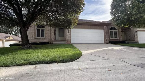 35916 Fierimonte, Clinton Township, MI 48035