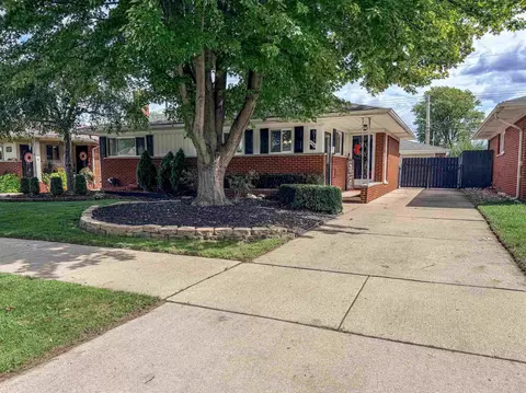 8178 Randy, Westland, MI 48185