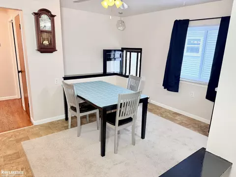Dining - 23632 Willard, Warren, MI 48089 photo 1 of 1