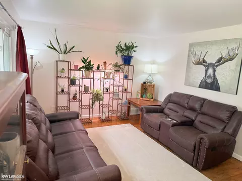Living - 23632 Willard, Warren, MI 48089 photo 1 of 1