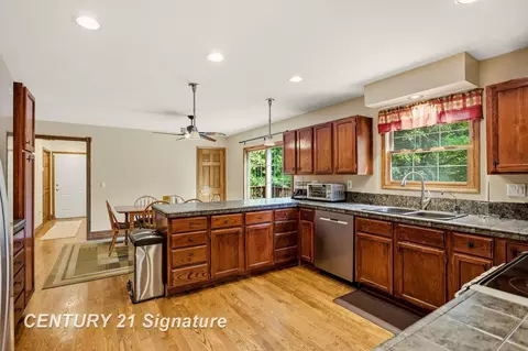 Kitchen - 4090 N Fordney, Hemlock, MI 48626 photo 1 of 8
