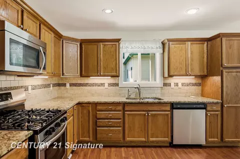 Kitchen - 4090 N Fordney, Hemlock, MI 48626 photo 8 of 8