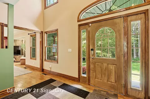 Entry Way - 4090 N Fordney, Hemlock, MI 48626 photo 1 of 10