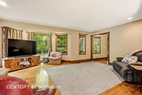 Living - 4090 N Fordney, Hemlock, MI 48626 photo 1 of 8