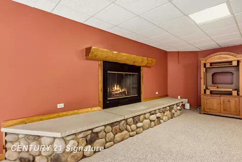 Living - 4090 N Fordney, Hemlock, MI 48626 photo 5 of 8