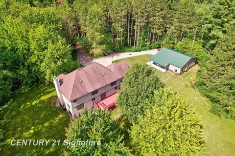 View/Area - 4090 N Fordney, Hemlock, MI 48626 photo 2 of 12
