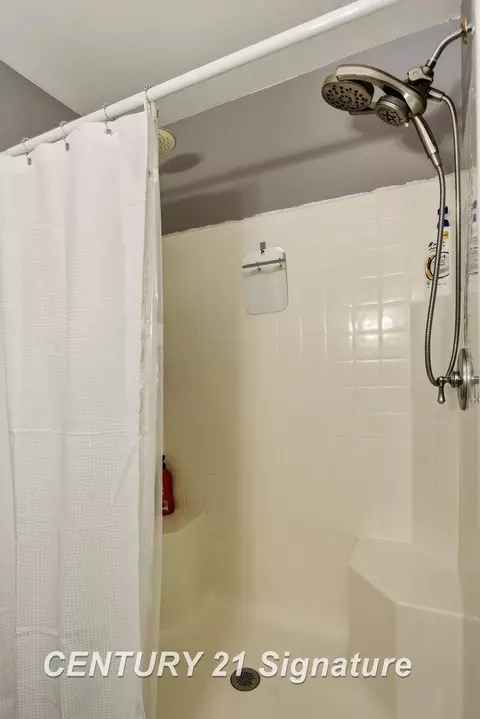 Bath - 4090 N Fordney, Hemlock, MI 48626 photo 4 of 7