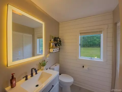 Bath - 1428 High, Munising, MI 49862 photo 1 of 5