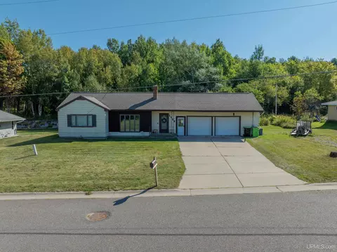 Exterior - 1428 High, Munising, MI 49862 photo 7 of 7