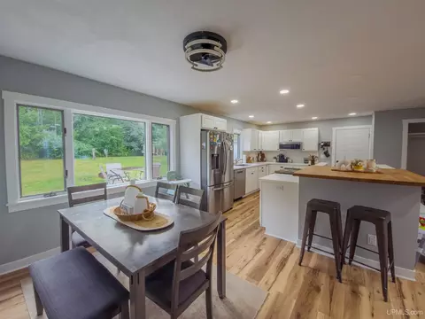 Dining - 1428 High, Munising, MI 49862 photo 1 of 2