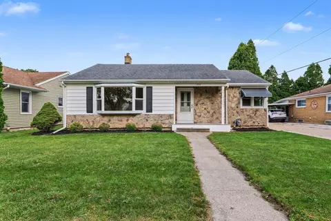 2009 S Farragut, Bay City, MI 48708