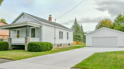 311 Caroline, Essexville, MI 48732