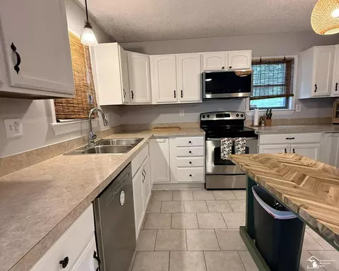 Kitchen - 9930 Shook, Romulus, MI 48174 photo 2 of 3