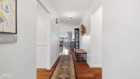 Entry Way - 1715 River Rd #11, Saint Clair, MI 48079 photo 2 of 3