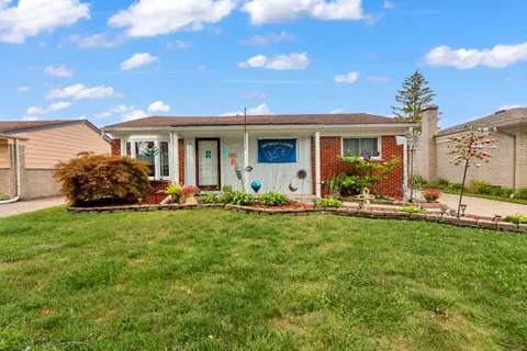 28101 Nieman, Saint Clair Shores, MI 48081