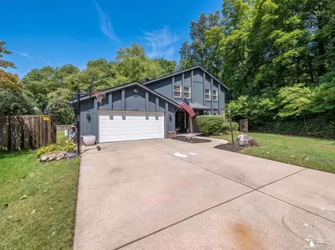 Exterior - 7735 Coventry, Temperance, MI 48182 photo 8 of 12
