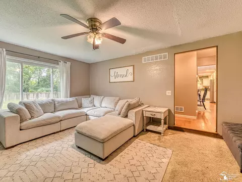 Living - 7735 Coventry, Temperance, MI 48182 photo 5 of 5