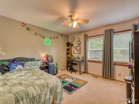 Bedroom - 7735 Coventry, Temperance, MI 48182 photo 4 of 6