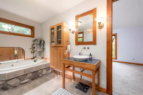 Bath - 2378 N M-30, Gladwin, MI 48624 photo 1 of 7