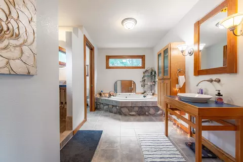 Bath - 2378 N M-30, Gladwin, MI 48624 photo 2 of 7