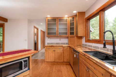 Kitchen - 2378 N M-30, Gladwin, MI 48624 photo 4 of 4