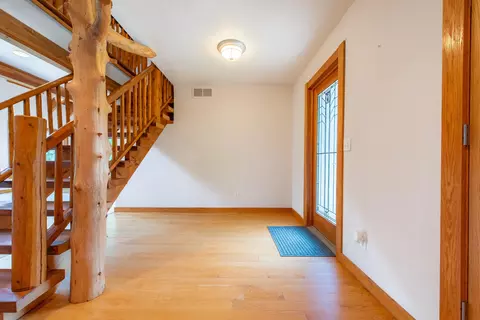 Entry Way - 2378 N M-30, Gladwin, MI 48624 photo 2 of 7