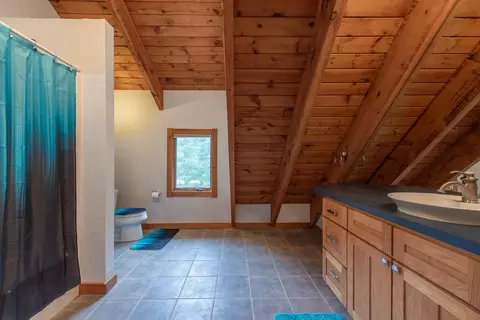 Bath - 2378 N M-30, Gladwin, MI 48624 photo 5 of 7