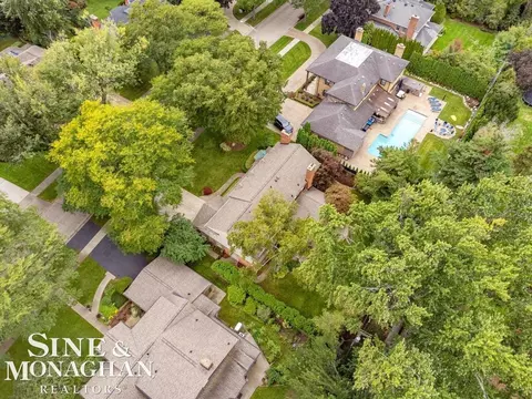View/Area - 44 N Deeplands, Grosse Pointe Shores, MI 48236 photo 3 of 14