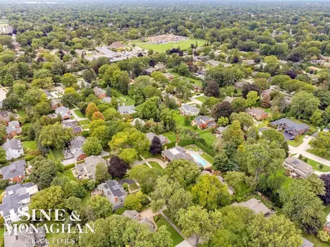 View/Area - 44 N Deeplands, Grosse Pointe Shores, MI 48236 photo 7 of 14