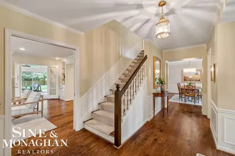 Entry Way - 44 N Deeplands, Grosse Pointe Shores, MI 48236 photo 2 of 3