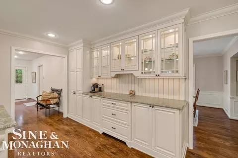 Kitchen - 44 N Deeplands, Grosse Pointe Shores, MI 48236 photo 6 of 9