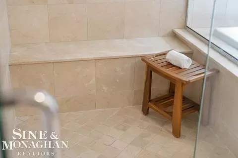 Bath - 44 N Deeplands, Grosse Pointe Shores, MI 48236 photo 8 of 13