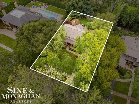 View/Area - 44 N Deeplands, Grosse Pointe Shores, MI 48236 photo 2 of 14