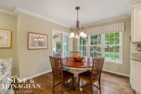 Dining - 44 N Deeplands, Grosse Pointe Shores, MI 48236 photo 1 of 3