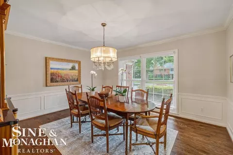 Dining - 44 N Deeplands, Grosse Pointe Shores, MI 48236 photo 2 of 3