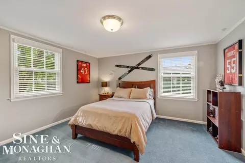 Bedroom - 44 N Deeplands, Grosse Pointe Shores, MI 48236 photo 5 of 7