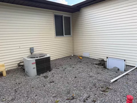 Exterior - 3 High, Yale, MI 48097 photo 5 of 11
