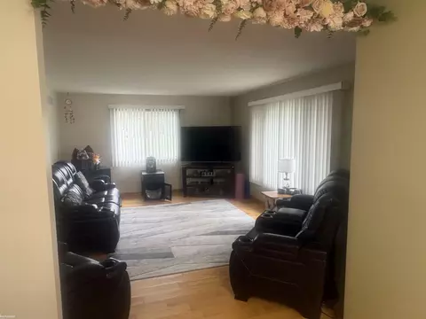 Living - 3 High, Yale, MI 48097 photo 1 of 2