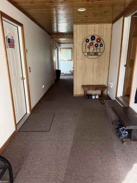 Entry Way - 3 High, Yale, MI 48097 photo 5 of 7