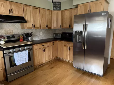 Kitchen - 3 High, Yale, MI 48097 photo 2 of 2